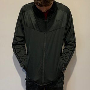 Nike - Lightweight full zip jacket, medium